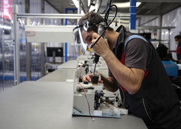Foto - Yerli solunum cihazının üretim aşamaları böyle görüntüledi