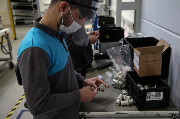 Foto - Yerli solunum cihazının üretim aşamaları böyle görüntüledi