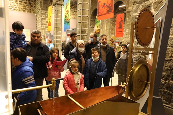 Foto - Yerli uçan araba "Cezeri" Diyarbakır'da boy gösterdi