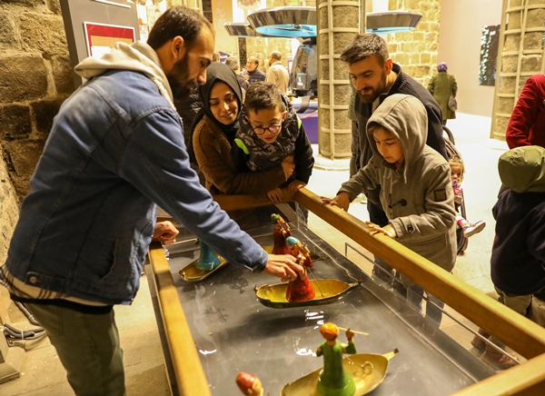 Foto - Yerli uçan araba "Cezeri" Diyarbakır'da boy gösterdi