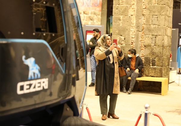 Foto - Yerli uçan araba "Cezeri" Diyarbakır'da boy gösterdi