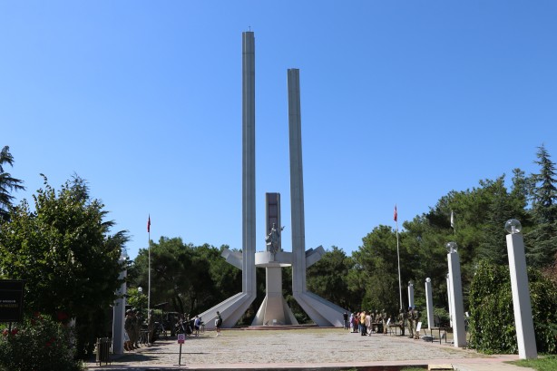 Foto - Yerli ve milli silahlar halka gösterildi