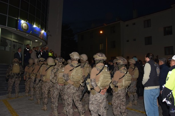 Foto - Yerlikaya affetmiyor! Torbacılara ağır darbe: 82 gözaltı