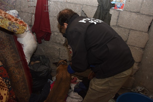 Foto - Yerlikaya affetmiyor! Torbacılara ağır darbe: 82 gözaltı