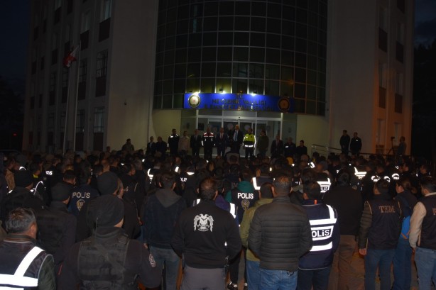 Foto - Yerlikaya affetmiyor! Torbacılara ağır darbe: 82 gözaltı