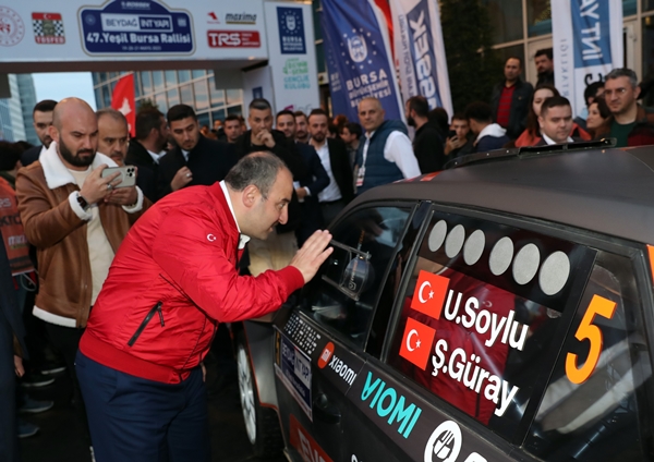 Foto - Yeşil Bursa Rallisi yerli otomobil Togg ile start aldı