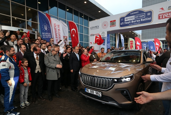 Yeşil Bursa Rallisi yerli otomobil Togg ile start aldı