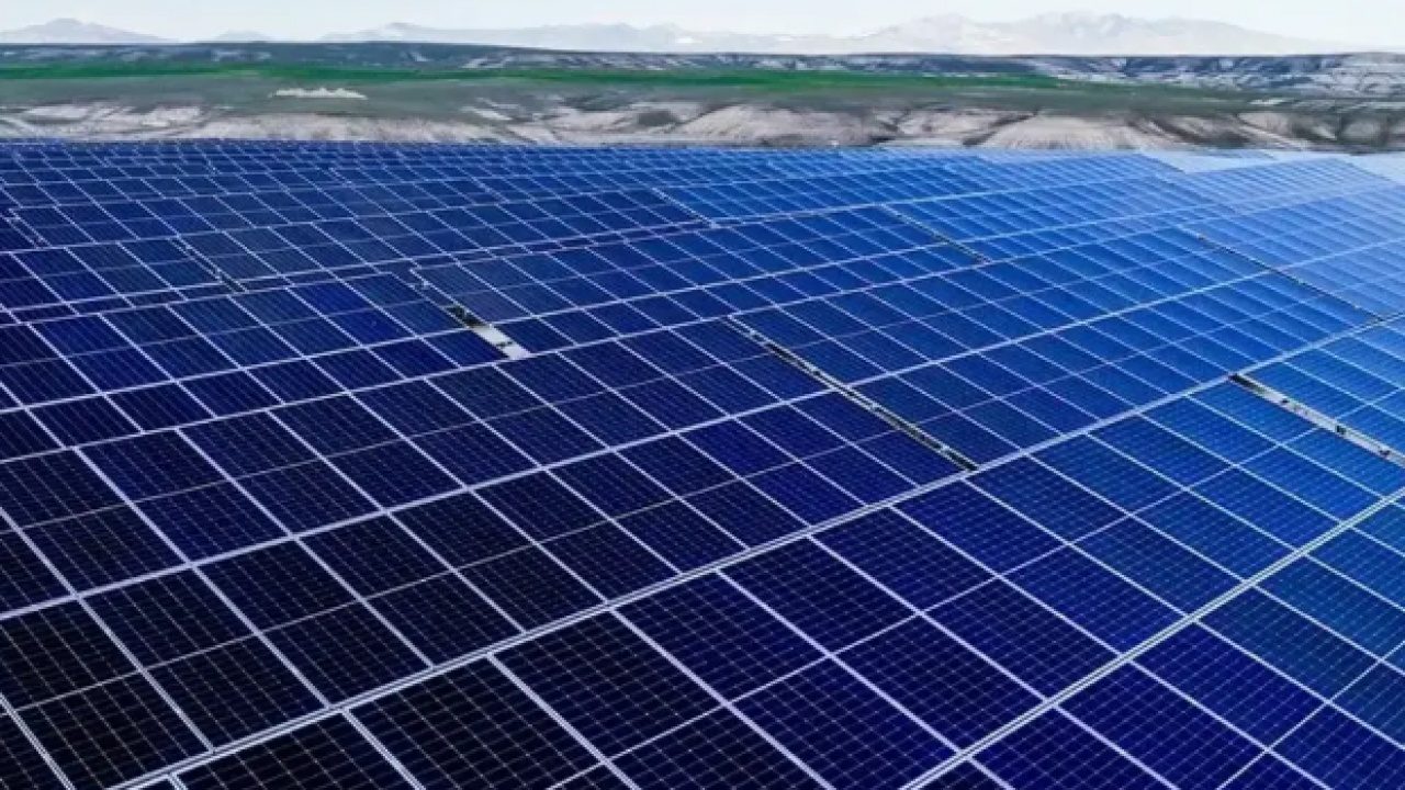 Foto - Yeşil enerjide rekor üstüne rekor! Türkiye rüzgar ve güneşle tarih yazıyor