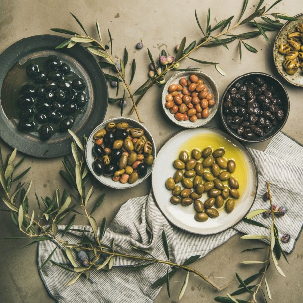 Foto - Yeşil zeytin mi, Siyah zeytin mi ? Sağlıklı olan hangisi