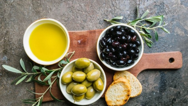 Foto - Yeşil zeytin mi, Siyah zeytin mi ? Sağlıklı olan hangisi