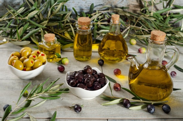 Foto - Yeşil zeytin mi, Siyah zeytin mi ? Sağlıklı olan hangisi