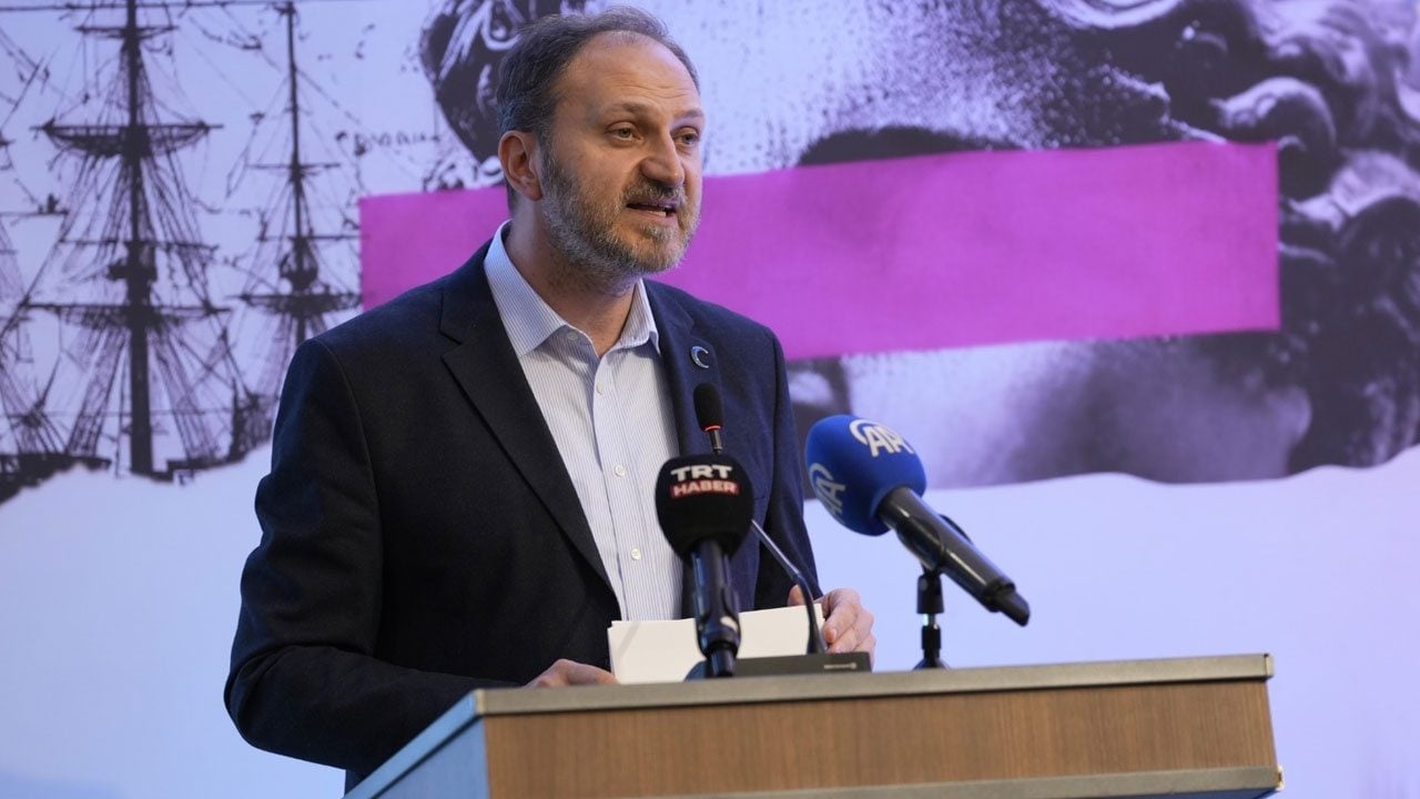 Foto - Yeşilay’da Bağımlılık ve Sömürgecilik Paneli: Dünyada kartlar yeniden dağıtılıyor! Neslini kurtaran toplumlar kazanacak