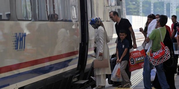 Foto - YHT’de rekor tazelendi! Ulaşımda zaman tasarrufu!