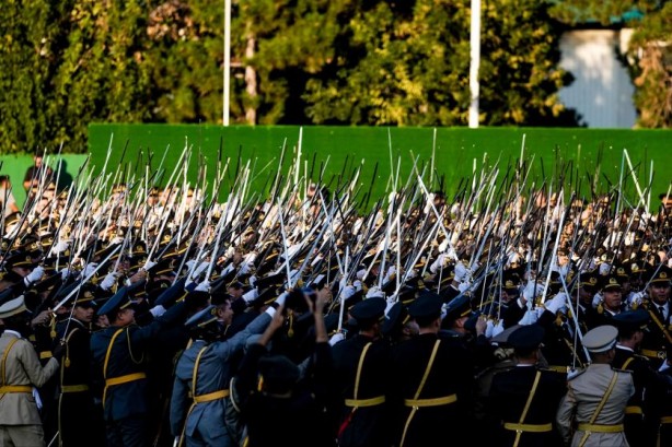 Foto - Yiğit Bulut'tan AK Parti'de büyük bir kesimi rahatsız eden sözler