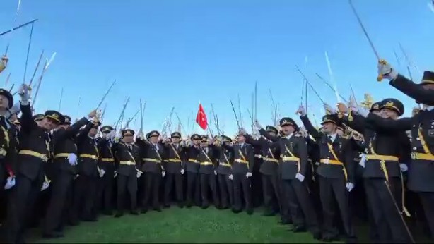 Foto - Yiğit Bulut'tan AK Parti'de büyük bir kesimi rahatsız eden sözler