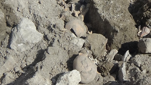 Foto - Yıkım çalışmasında insan kemikleri ortaya çıktı