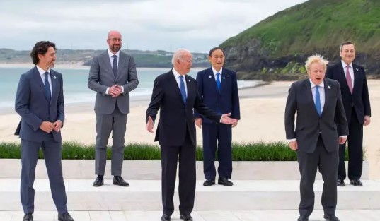 Foto - Yılda kazandıkları ücret dudak uçuklatıyor! Bakın en çok maaş alan dünya lideri kimmiş