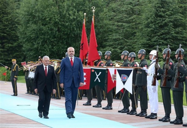 Foto - Yıldırım, en uzun başbakanı karşıladı
