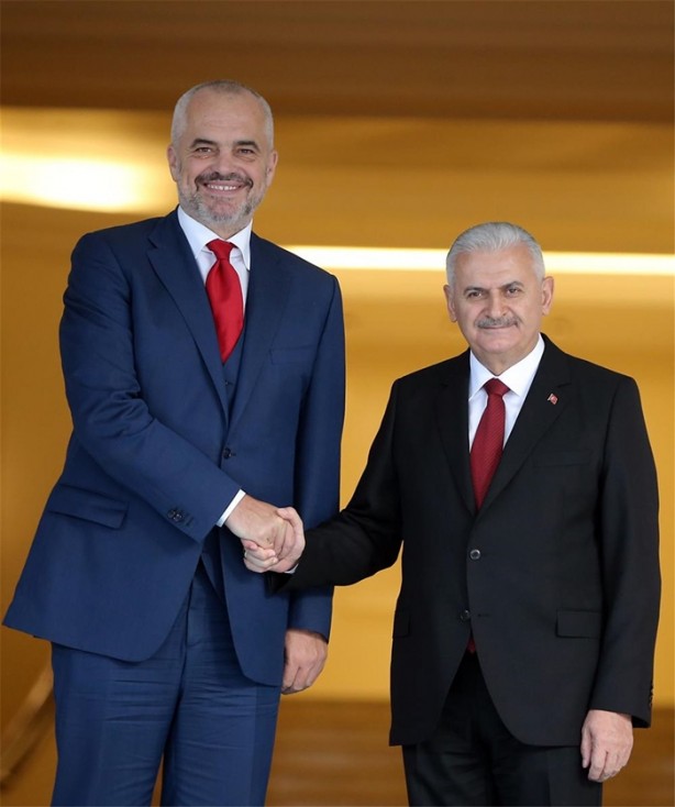 Foto - Yıldırım, en uzun başbakanı karşıladı
