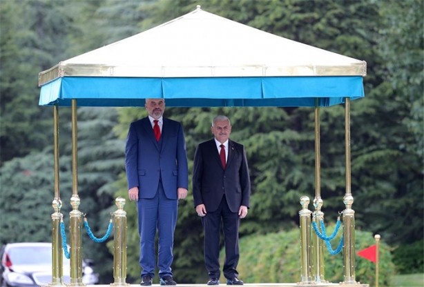 Foto - Yıldırım, en uzun başbakanı karşıladı