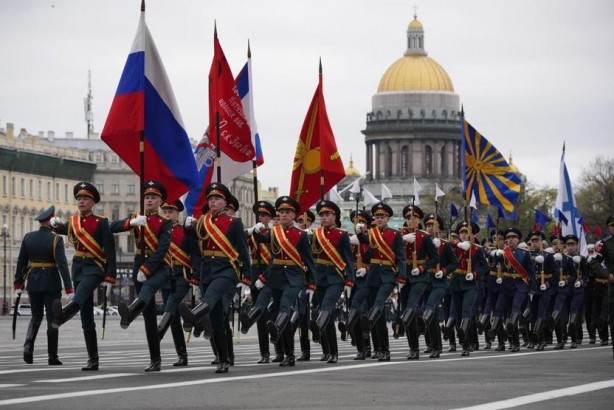 Foto - Yıldırım saldırısı alarma geçirdi: Meydan okumaya dönüştü!