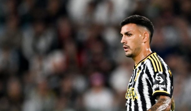 Foto - Yıldız futbolcu Galatasaray'a imza atıyor