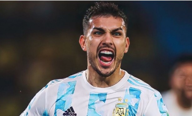 Foto - Yıldız futbolcu Galatasaray'a imza atıyor