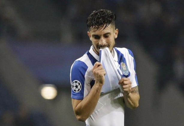 Foto - Yıldız futbolcuların serbest kalma bedelleri dudak uçuklatıyor!