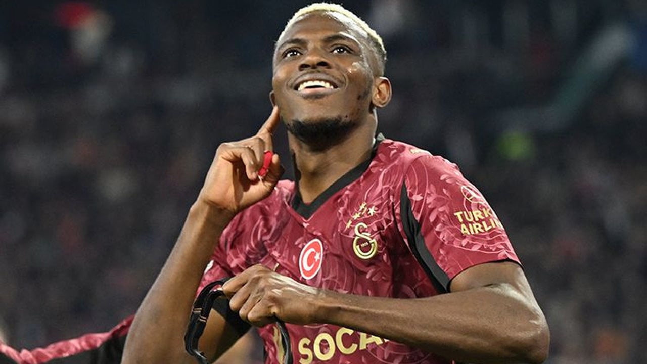 Yıldız golcü satılıyor mu? Ve Galatasaray, inanılmaz teklif sonrası Osimhen kararını verdi 