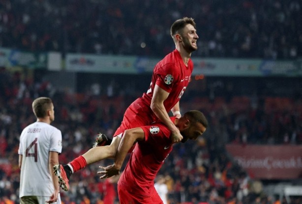 Foto - Yıldız isim için devler sıraya girdi! İstanbul'a geliyorlar...