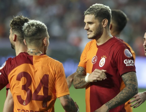 Foto - Yıldız isme dev teklif! Galatasaray'dan yine bomba transfer harekatı...