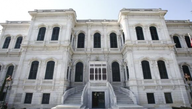 Foto - Yıldız Sarayı kumarhane mi oldu? Bu ne bitmez kindir Yarabbi!