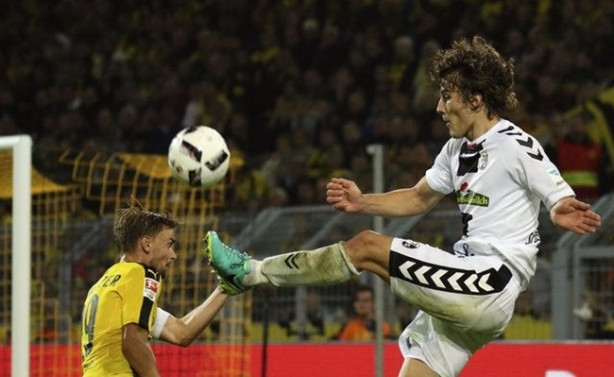 Foto - Yıldız Türk futbolcuların bonservis bedelleri