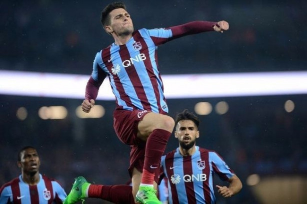 Foto - Yıldız Türk futbolcuların bonservis bedelleri