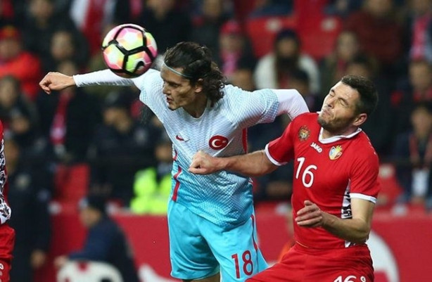 Foto - Yıldız Türk futbolcuların bonservis bedelleri