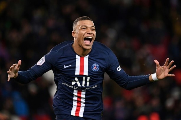 Yılın bomba transferi! PSG ile sözleşmesi sona eriyor! Mbappe imza için İspanya'ya gidiyor!