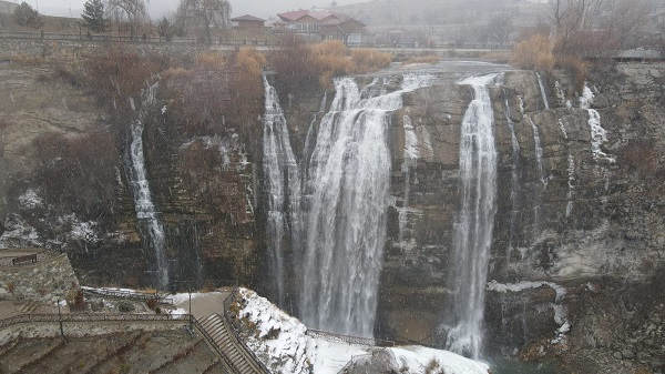 Foto - Yılın ilk kar yağışı nefes kesti!