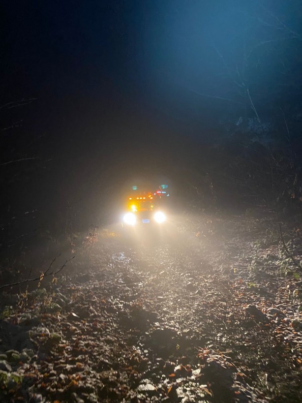 Foto - Yılın ilk karını görmek için dağa çıktılar! Mahsur kalınca ekipler imdadına koştu