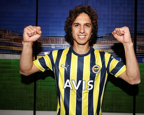 Foto - Yılın son bombası patlıyor! Fenerbahçe'den Galatasaray'a dev transfer çalımı