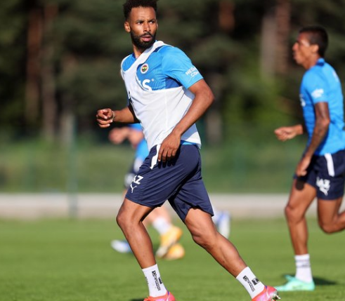 Foto - Yılın son bombası patlıyor! Fenerbahçe'den Galatasaray'a dev transfer çalımı