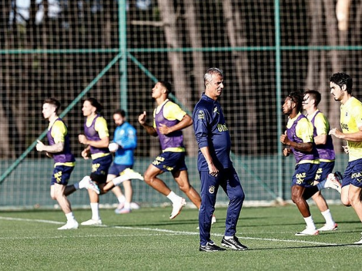 Yılın son bombası patlıyor! Fenerbahçe'den Galatasaray'a dev transfer çalımı