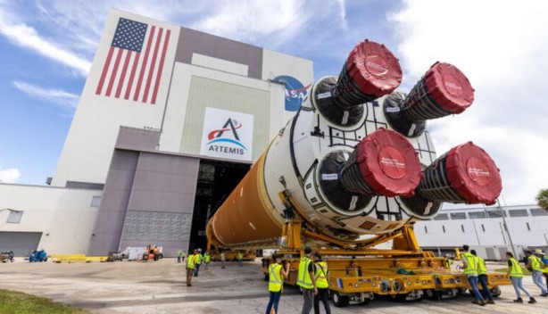 Foto - Yıllar sonra Ay’a ilk insanlı uçuş için geri sayım başladı