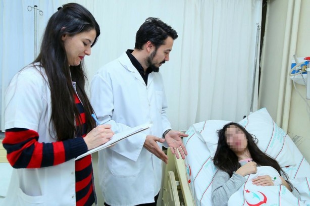 Foto - Yıllardır 'göbeğim var' sanıyordu! Doktora gidince acı gerçeği öğrendi