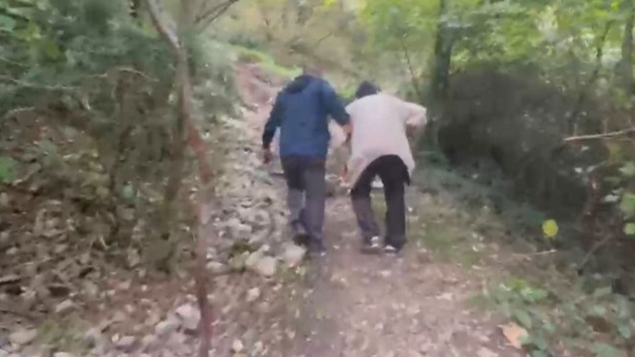 Foto - Yıllardır mağarada yaşıyordu! 83 yaşındaki babası kilometrelerce yol gelip oğlunu aldı 