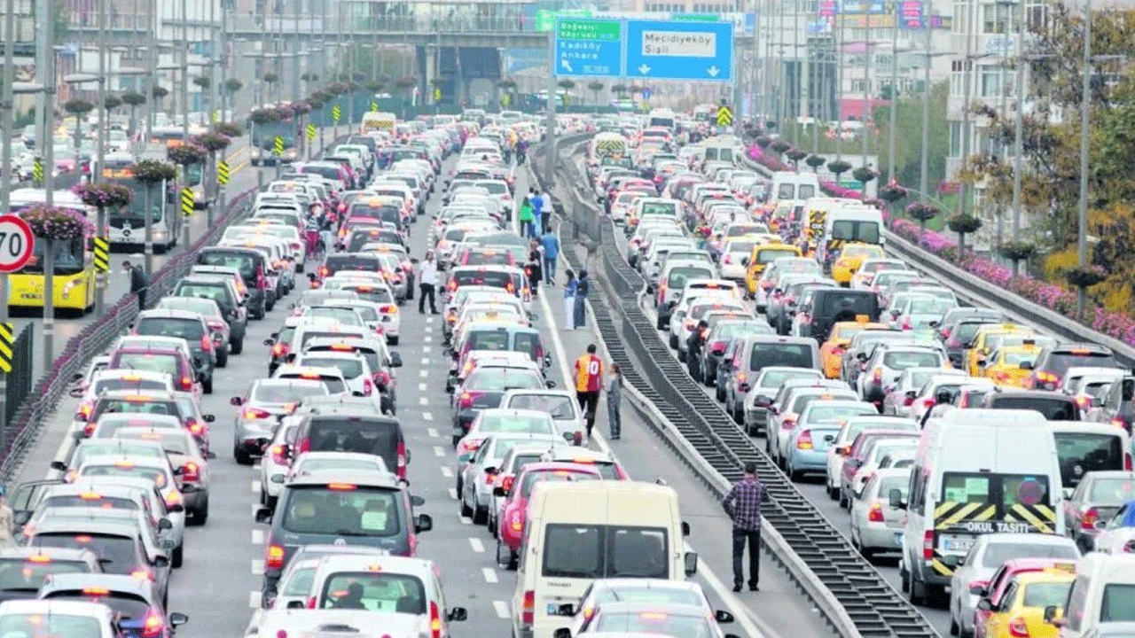 Foto - Yıllık maliyeti ortaya çıktı! İstanbul trafiği deyip geçmeyin