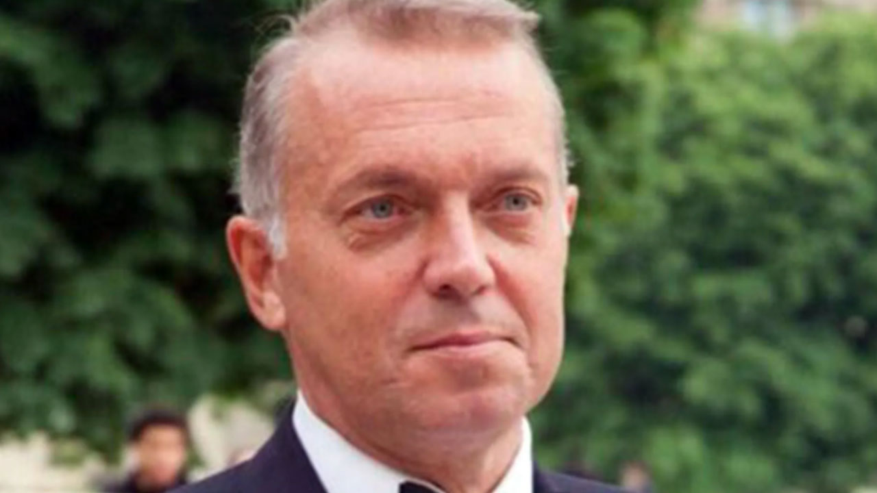 Foto - Yılmaz Özdil'in 'sihirli eller devreye girdi, malına çöktüler' dediği isme bakın