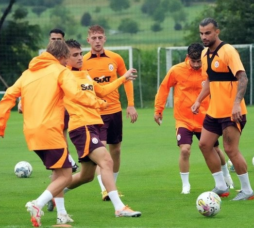 Foto - Yine bir FB-GS çekişmesi... Galatasaray'dan Fenerbahçe'ye jeneriklik gol!