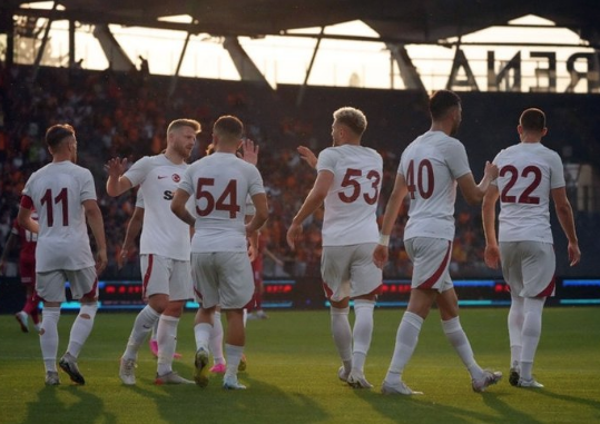 Foto - Yine bir FB-GS çekişmesi... Galatasaray'dan Fenerbahçe'ye jeneriklik gol!