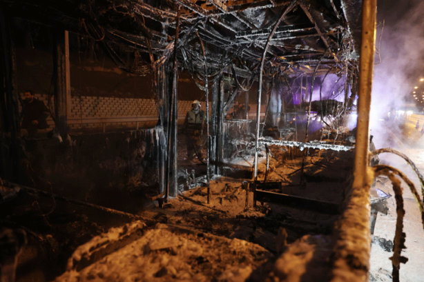 Foto - 2 Milyar TL’lik ihale ile ‘Her şey çok güzel oluyor! İETT otobüsü değil sanki havai fişek