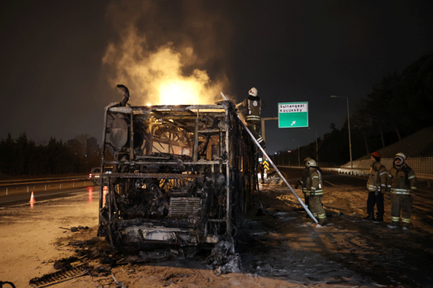 Foto - 2 Milyar TL’lik ihale ile ‘Her şey çok güzel oluyor! İETT otobüsü değil sanki havai fişek